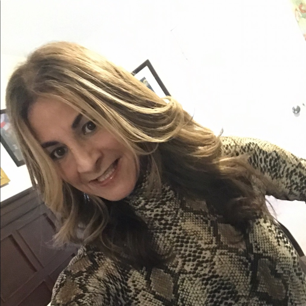 Meet your Posher, Nilza